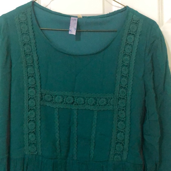 Dress - Picture 2 of 3